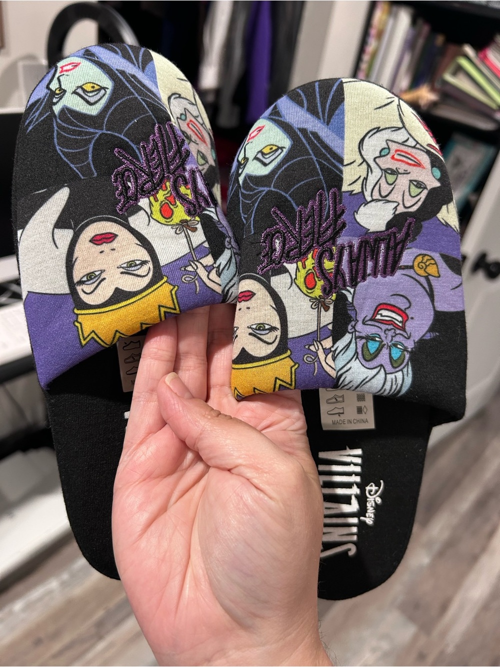 Slipper and Zip Pouch Set